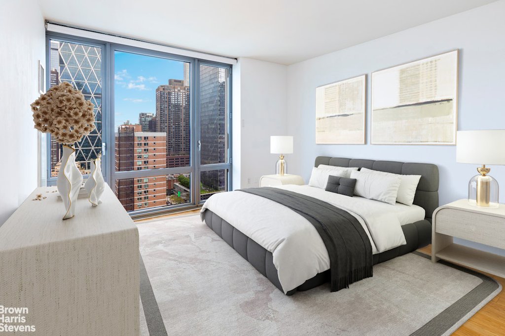 310 West 52nd Street, Unit 24H photo 5