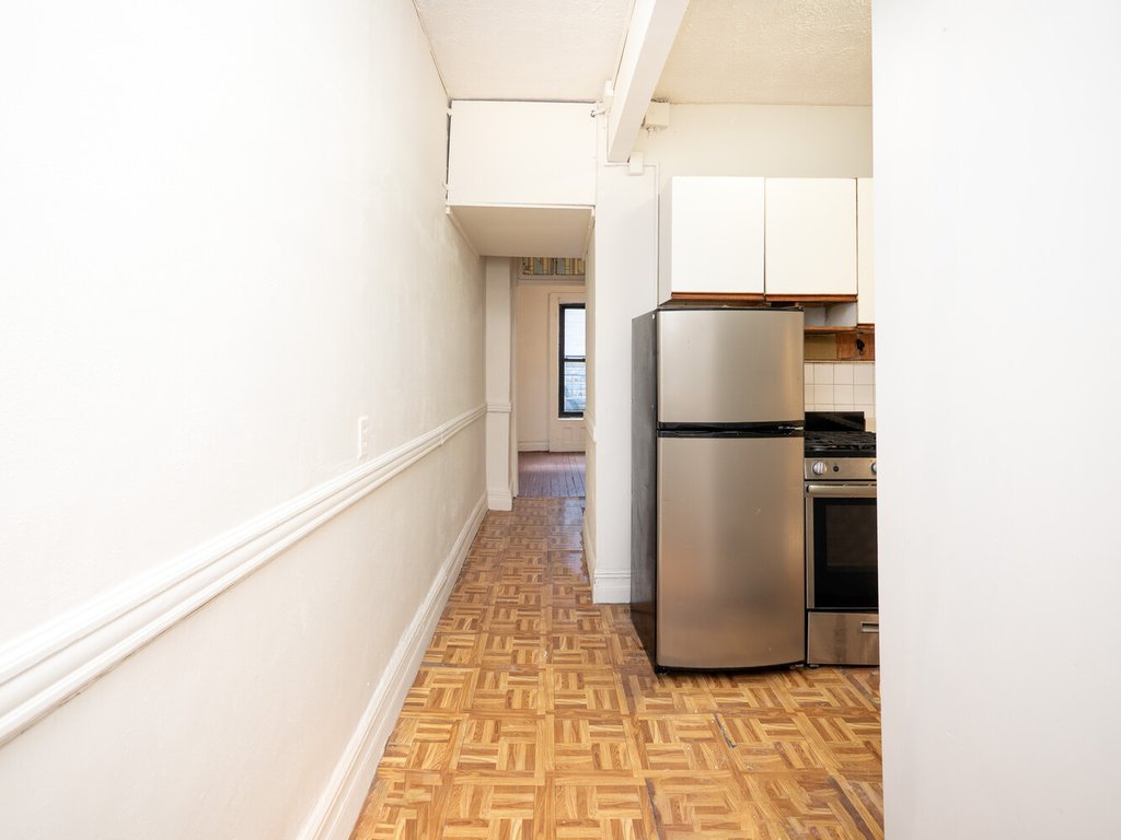 334 East 65th Street, Unit 21 photo 4
