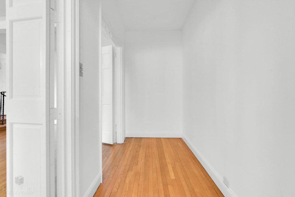 20 Continental Avenue, Unit 4A photo 13