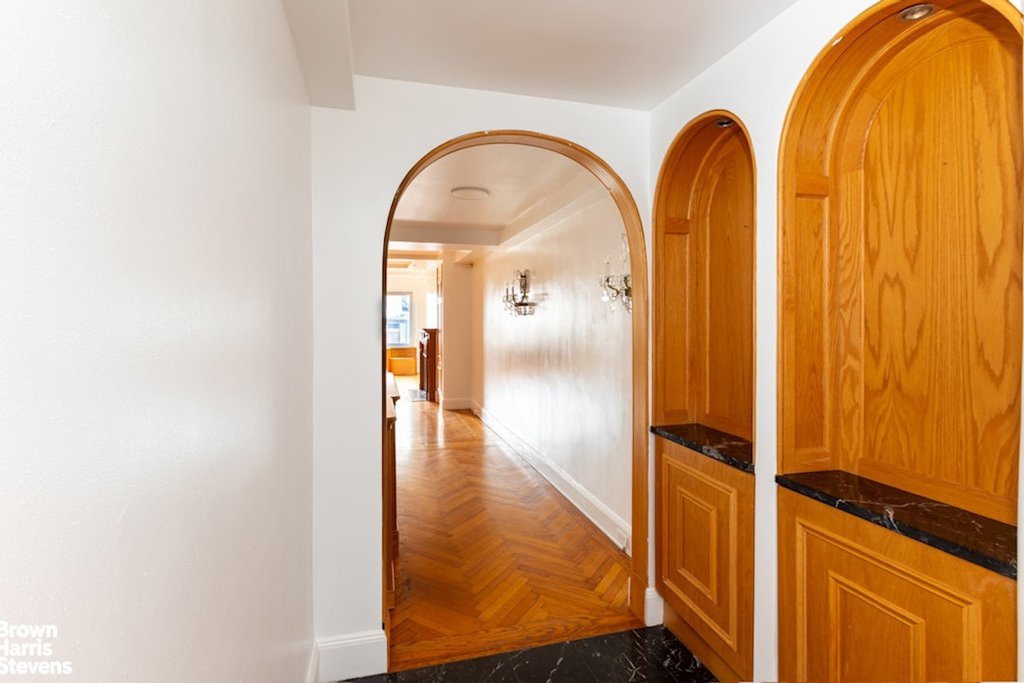 439 East 51st Street, Unit 7B photo 2