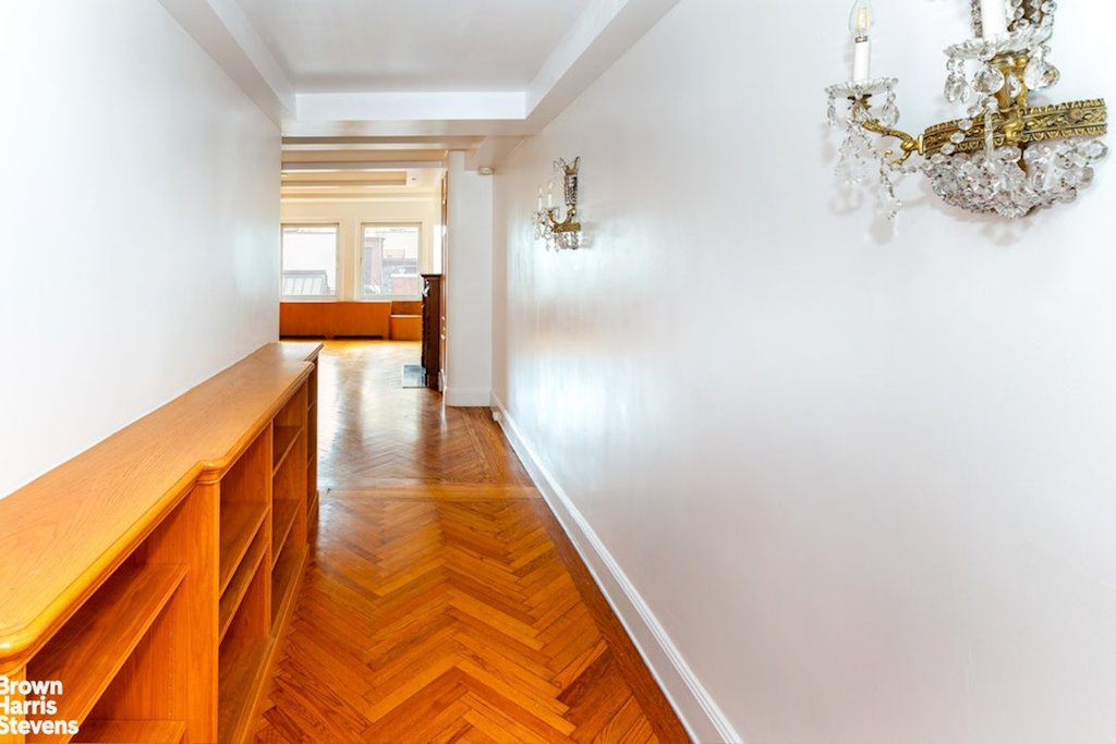 439 East 51st Street, Unit 7B photo 3