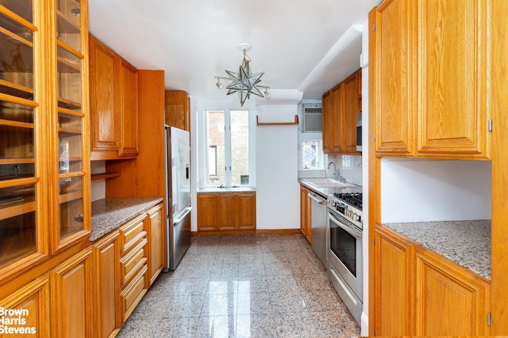 439 East 51st Street, Unit 7B photo 8