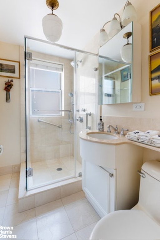 439 East 51st Street, Unit 7B photo 12