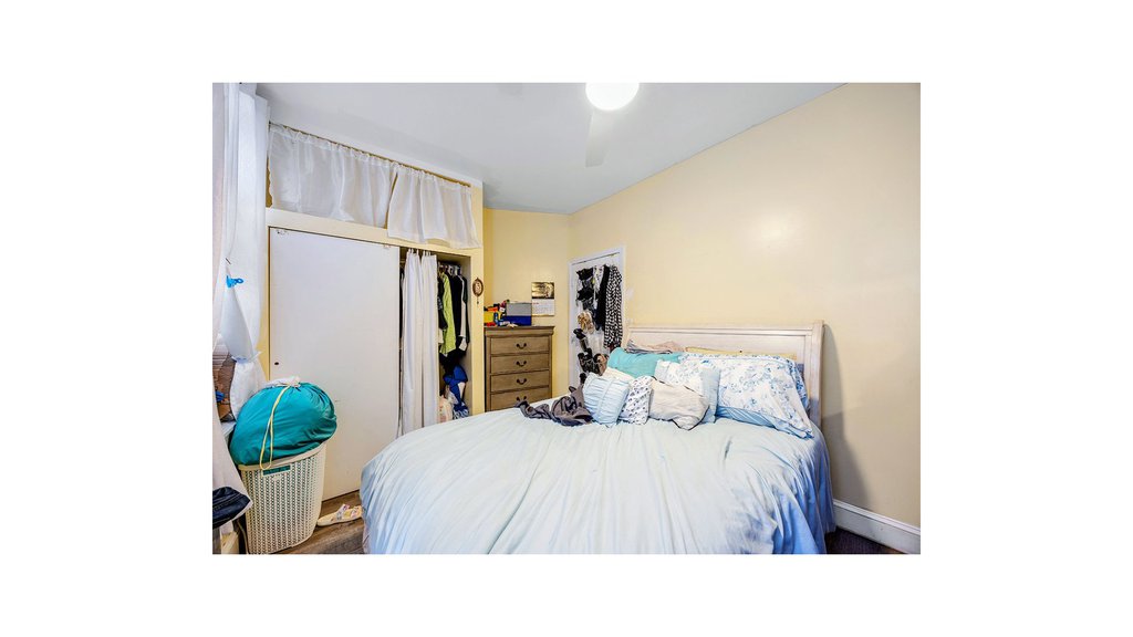 1156 Glenmore Avenue – For Sale photo 5