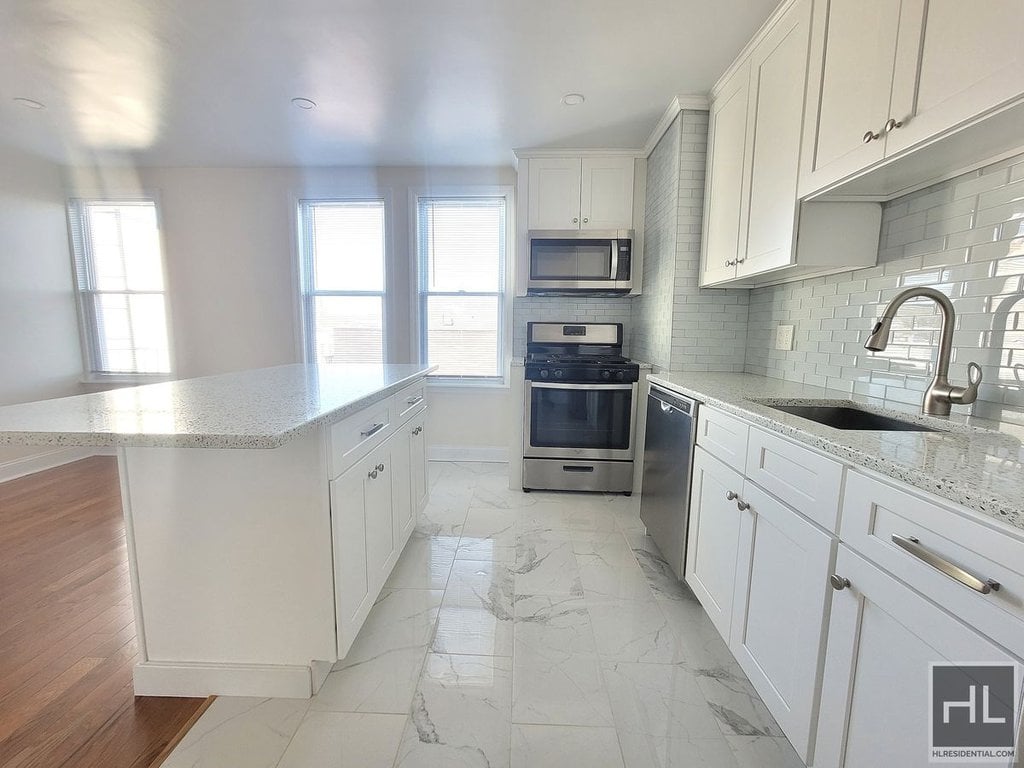 6921 Sixth Avenue, Unit 2 photo 3