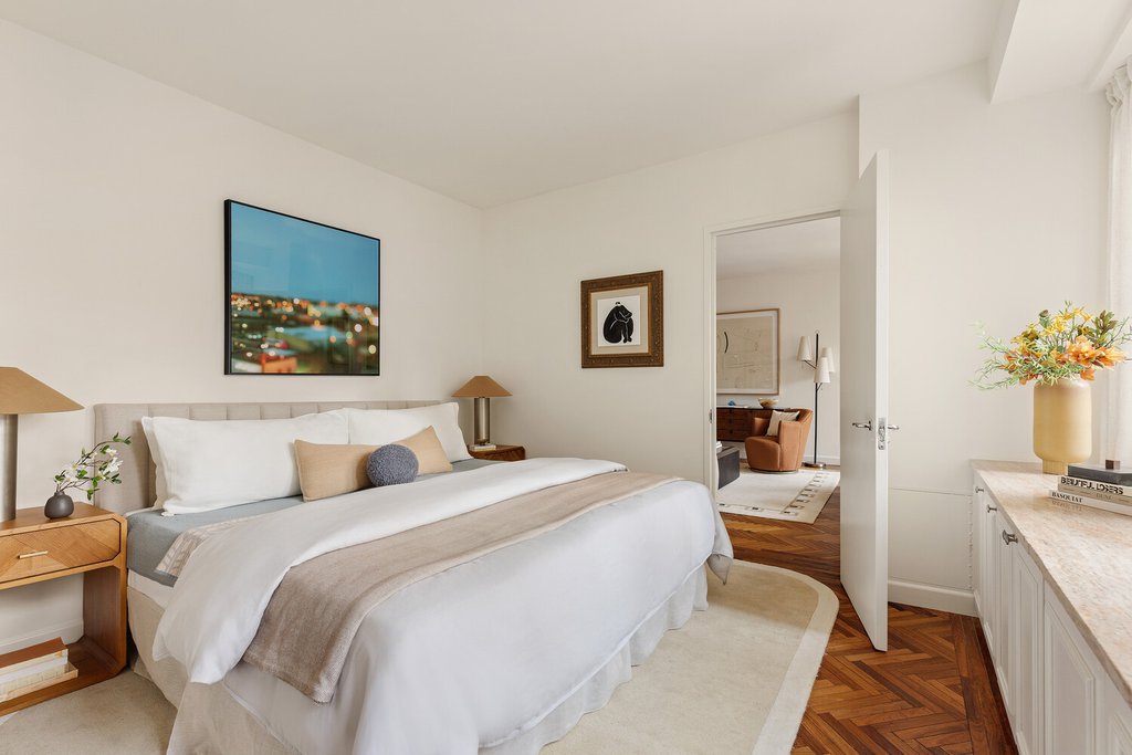 216 East 47th Street, Unit 22B photo 5