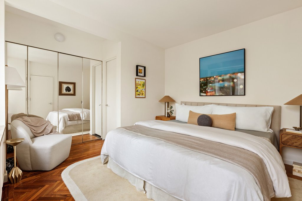 216 East 47th Street, Unit 22B photo 6