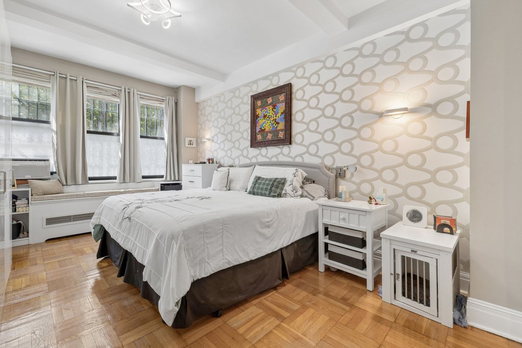 33 Riverside Drive, Unit 1C photo 5