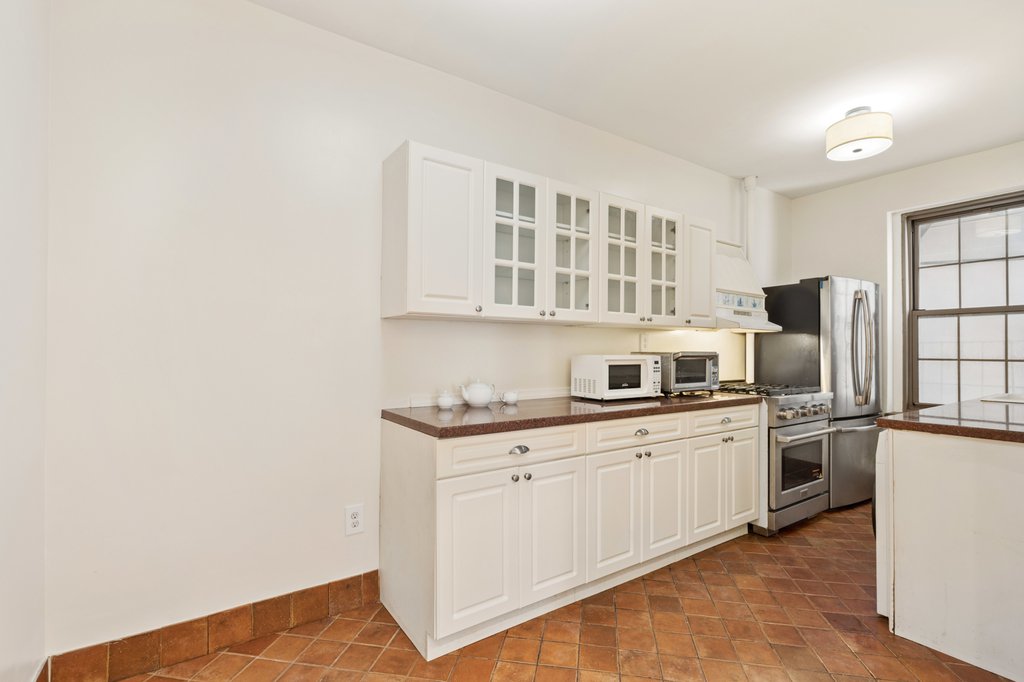 1100 Grand Concourse, Unit 2I photo 2
