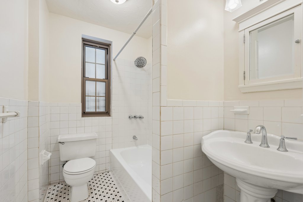 1100 Grand Concourse, Unit 2I photo 5