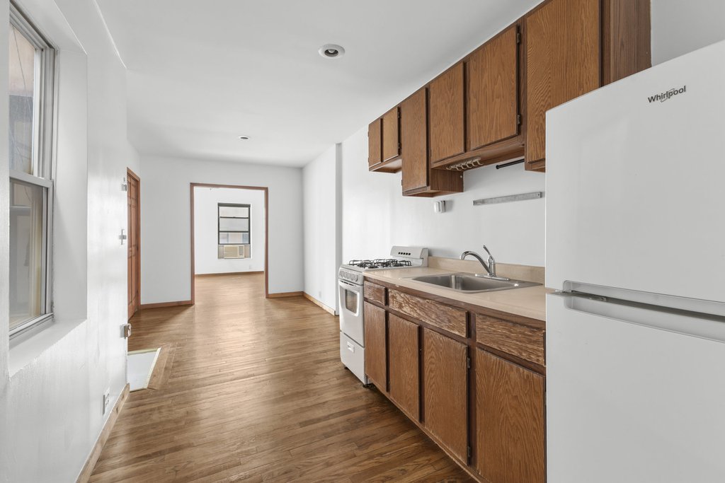 212 East 88th Street, Unit 5B photo 3