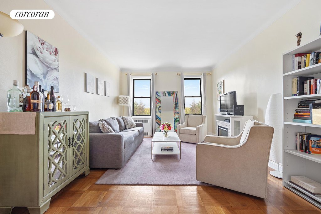 2835 Bedford Avenue, Unit 5H