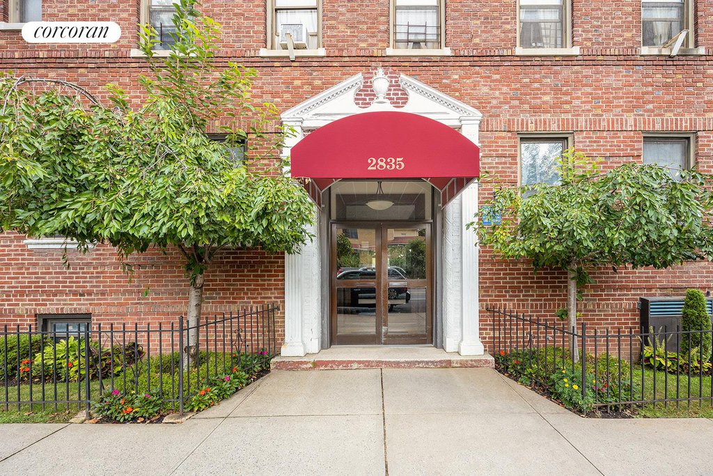 2835 Bedford Avenue, Unit 5H photo 7