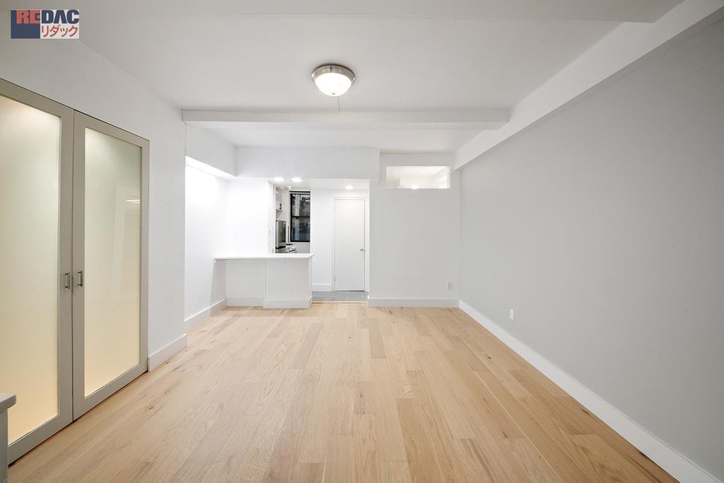 211 East 35th Street, Unit 1M photo 2