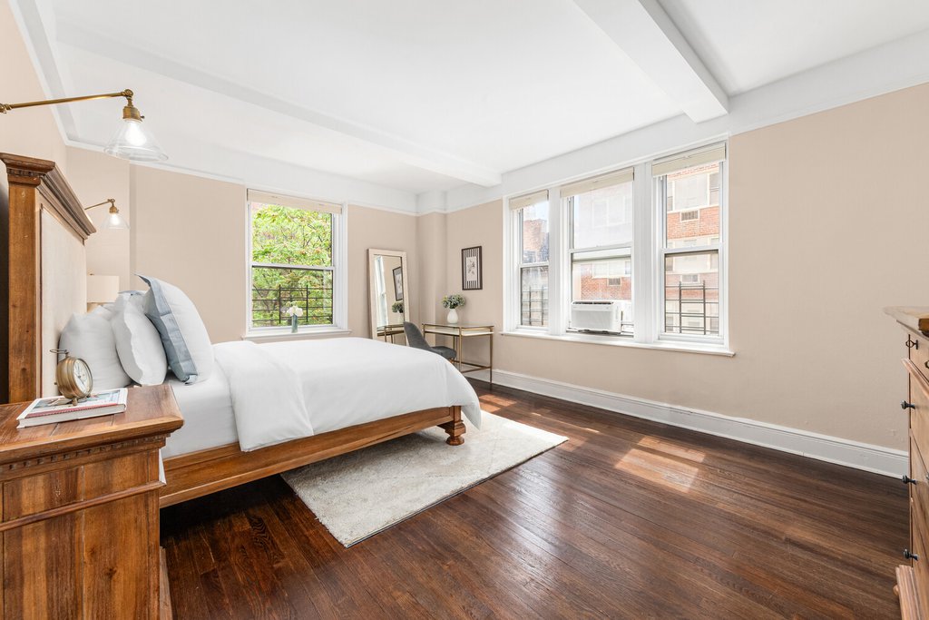 320 East 72nd Street, Unit 6A photo 9