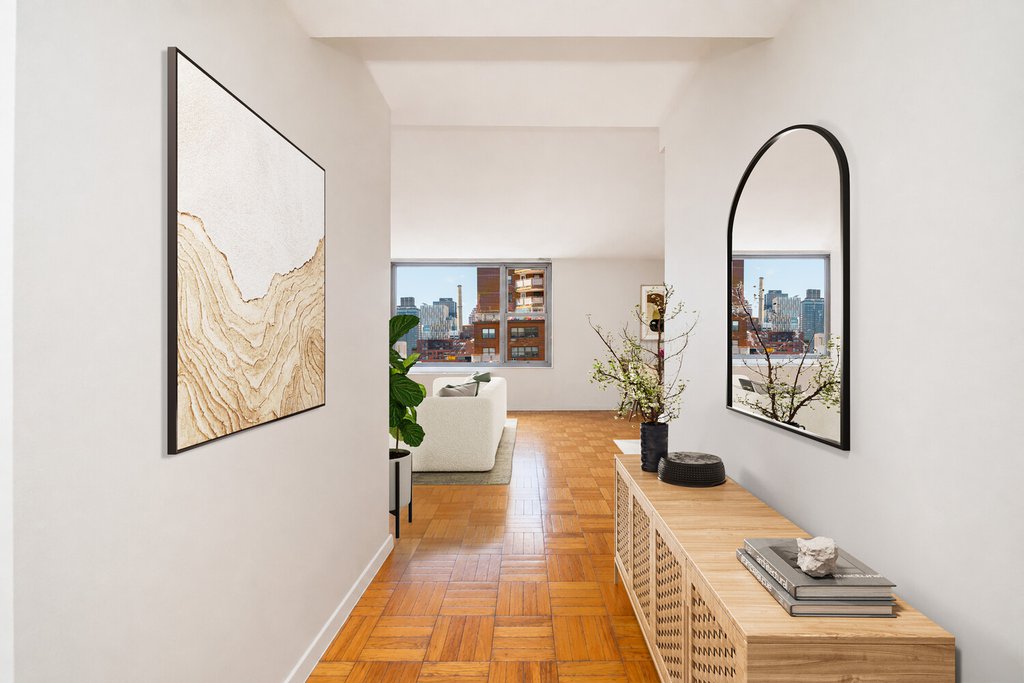 500 East 83rd Street, Unit 14M