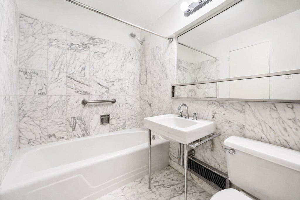 500 East 83rd Street, Unit 14M photo 7