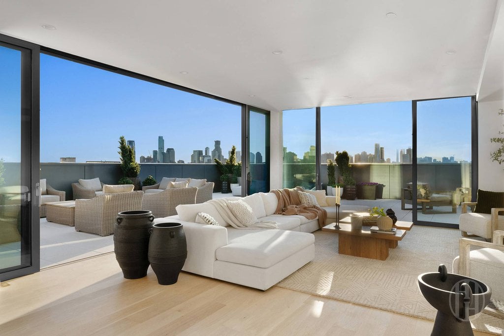 150 Barrow Street, Unit PENTHOUSE