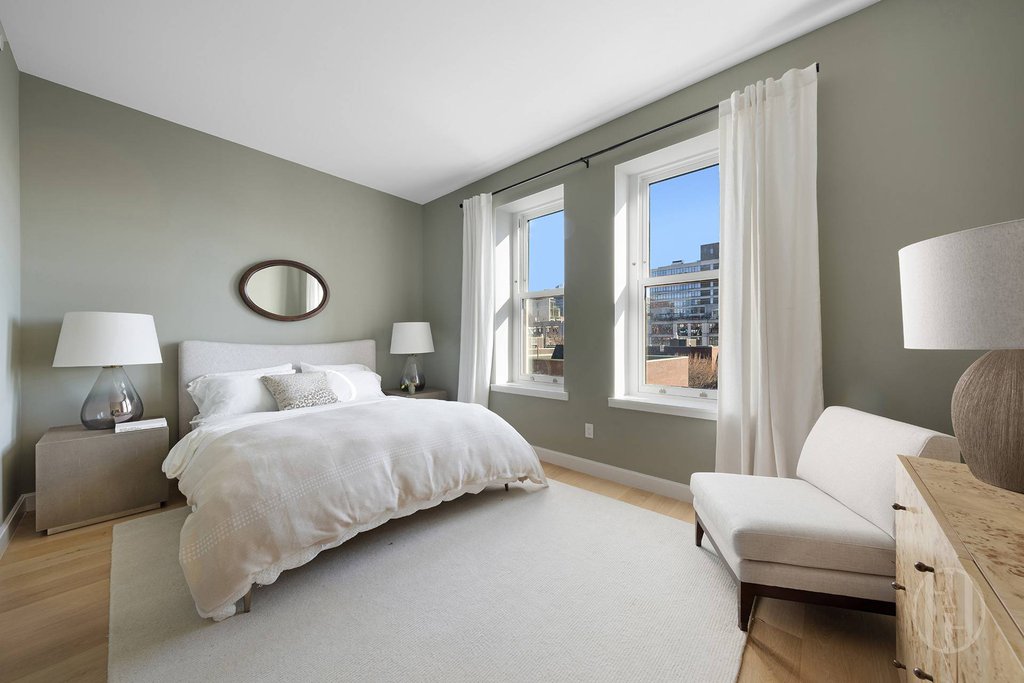 150 Barrow Street, Unit PENTHOUSE photo 16