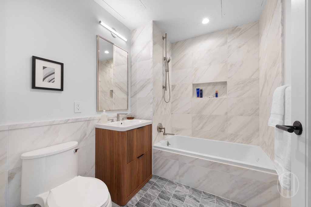 150 Barrow Street, Unit PENTHOUSE photo 17