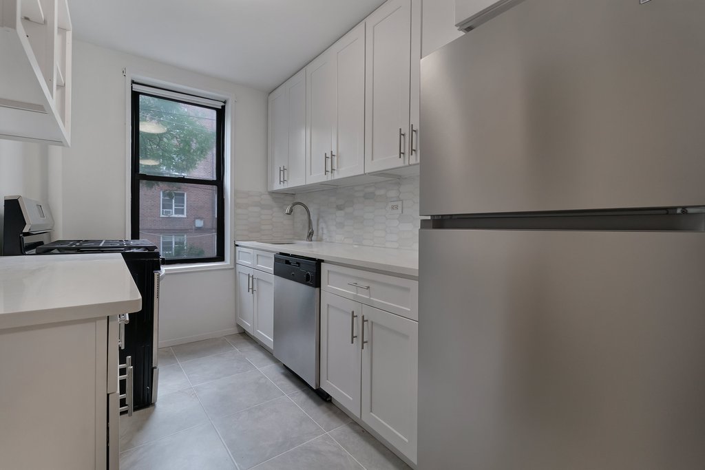 525 West 235th Street, Unit 2D photo 3