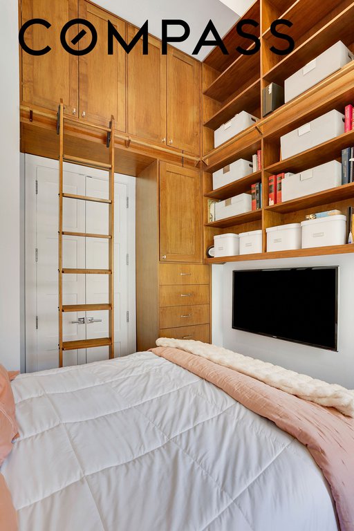 148 East 19th Street, Unit 3A photo 5