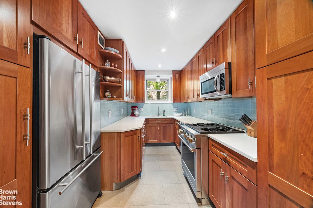 200 East End Avenue, Unit 3M photo 3