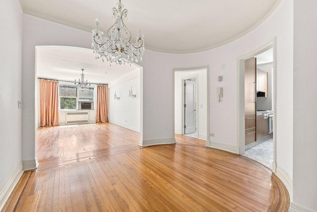 310 West 55th Street, Unit 4C
