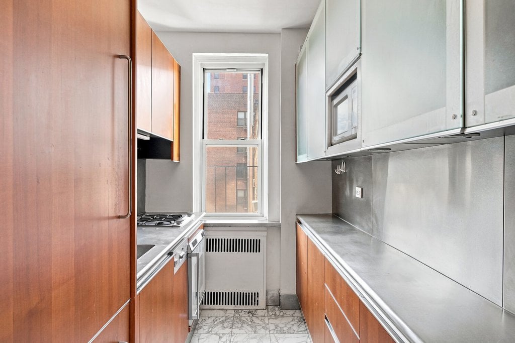 310 West 55th Street, Unit 4C photo 5