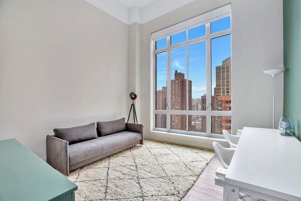 200 East 95th Street, Unit 27C photo 8