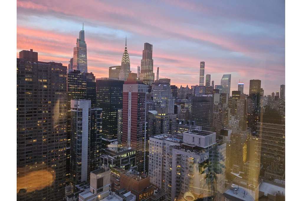 330 East 38th Street, Unit 43D photo 2