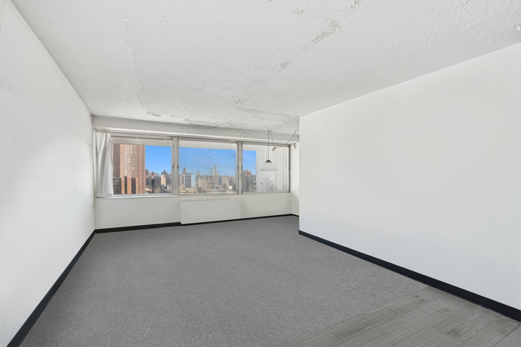 180 Park Row, Unit 23D photo 4