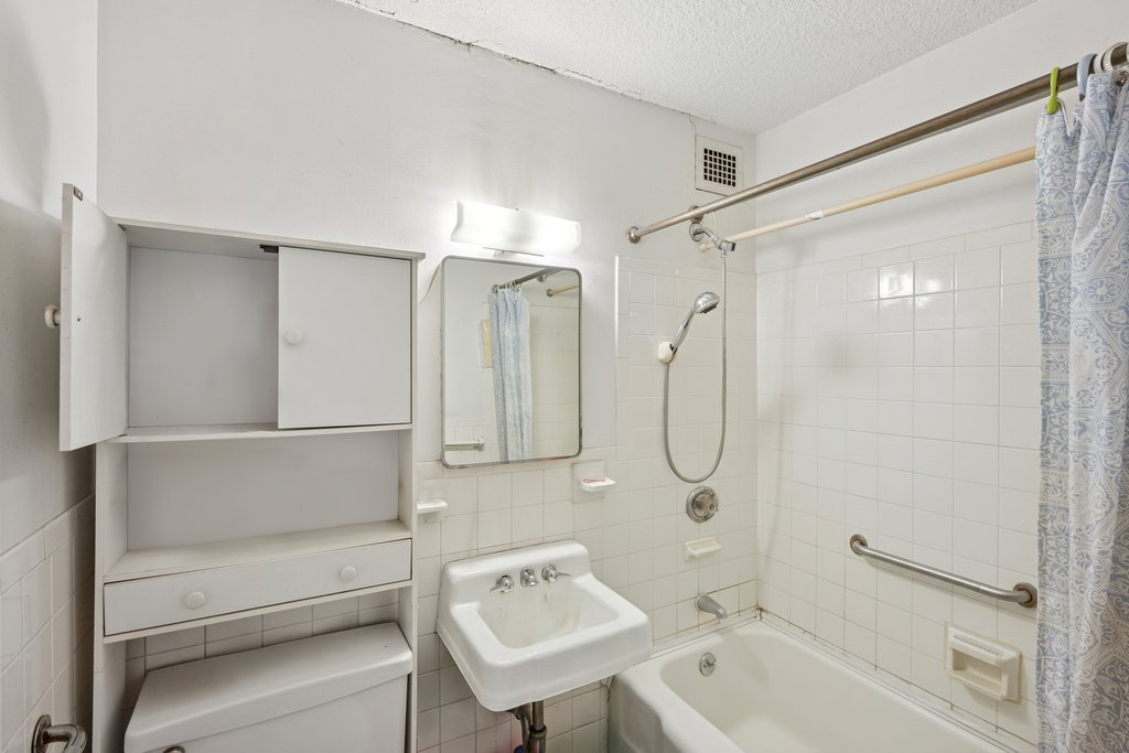 180 Park Row, Unit 23D photo 8