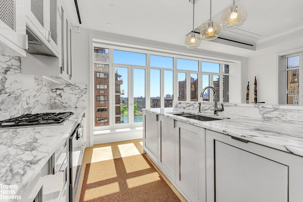 40 East End Avenue, Unit 11A photo 6