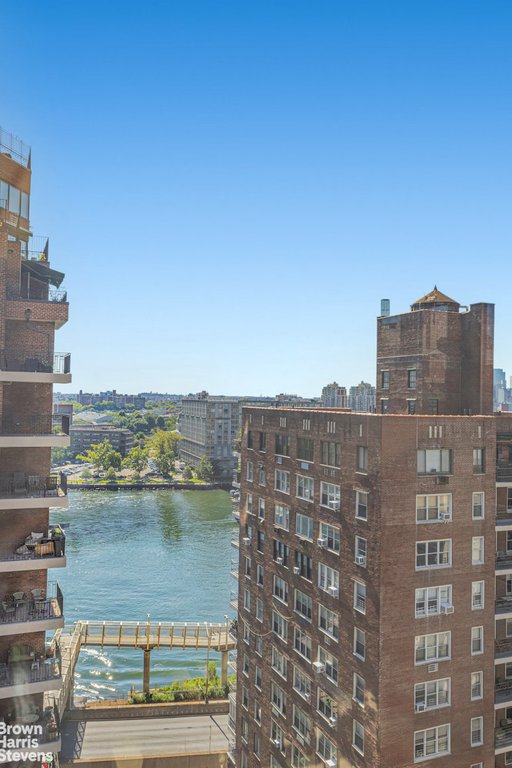 40 East End Avenue, Unit 11A photo 7
