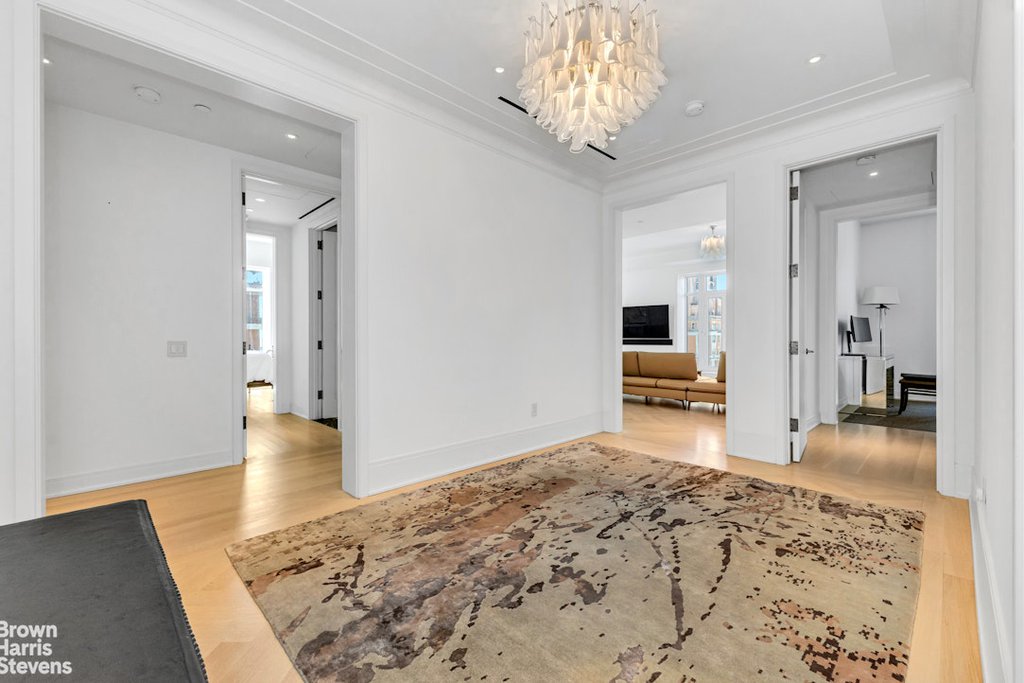 40 East End Avenue, Unit 11A photo 10