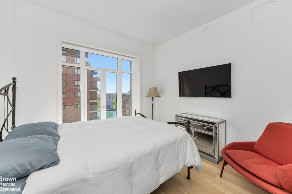 40 East End Avenue, Unit 11A photo 12