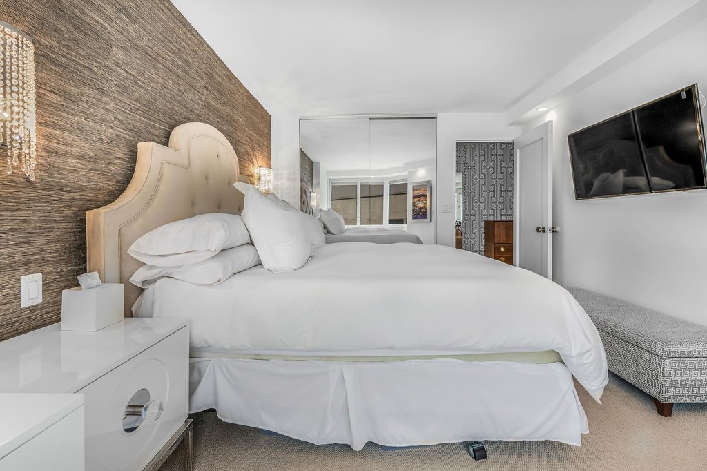 415 East 37th Street, Unit 9L photo 7