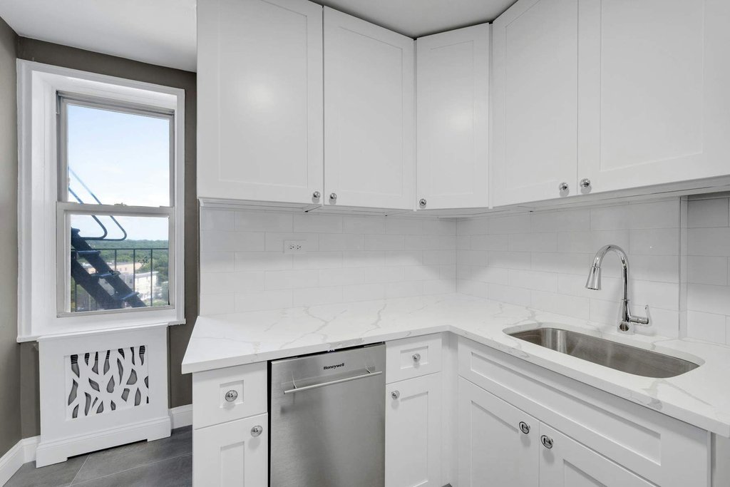5650 Netherland Avenue, Unit 3C photo 6