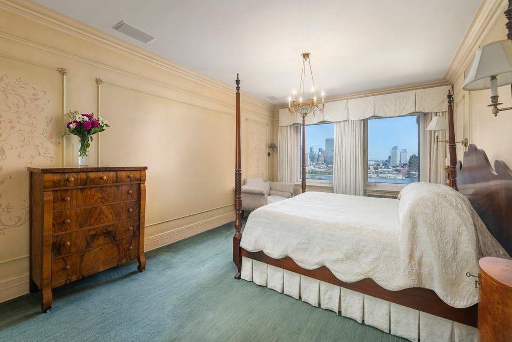 1 Beekman Place, Unit 15A photo 13