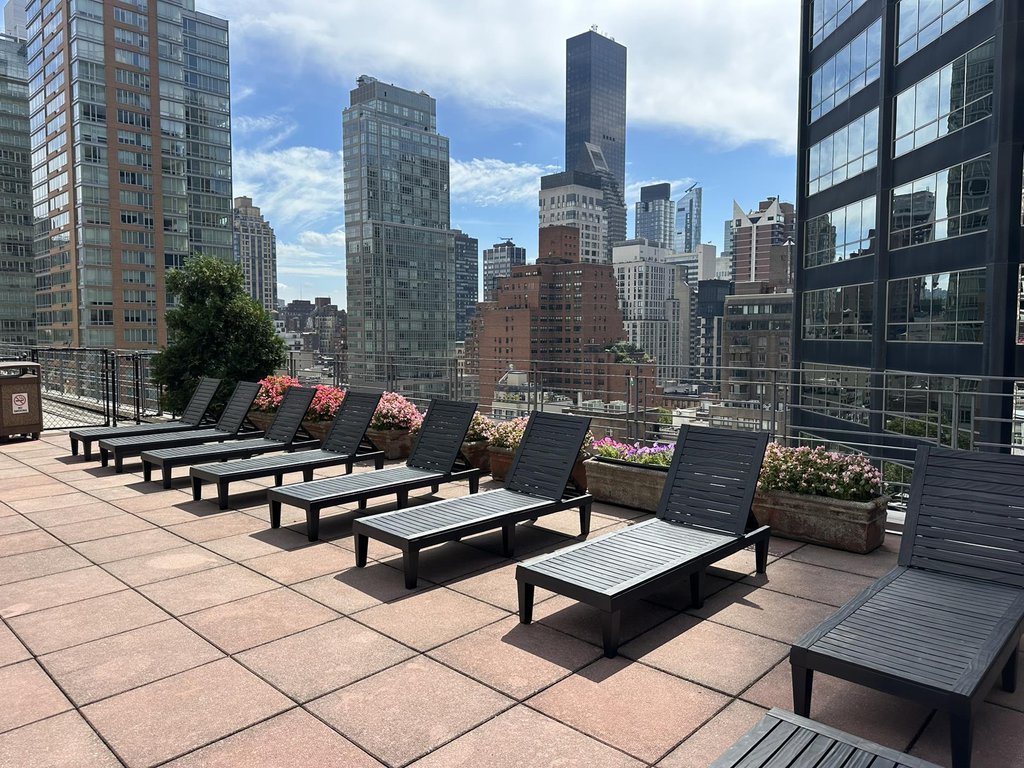 211 East 53rd Street, Unit 10G photo 8