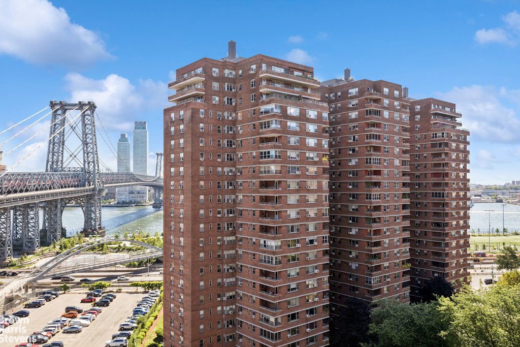568 Grand Street, Unit J1204 photo 5