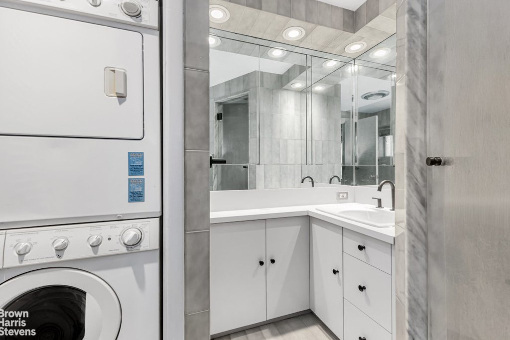 1020 Park Avenue, Unit 12/14D photo 15