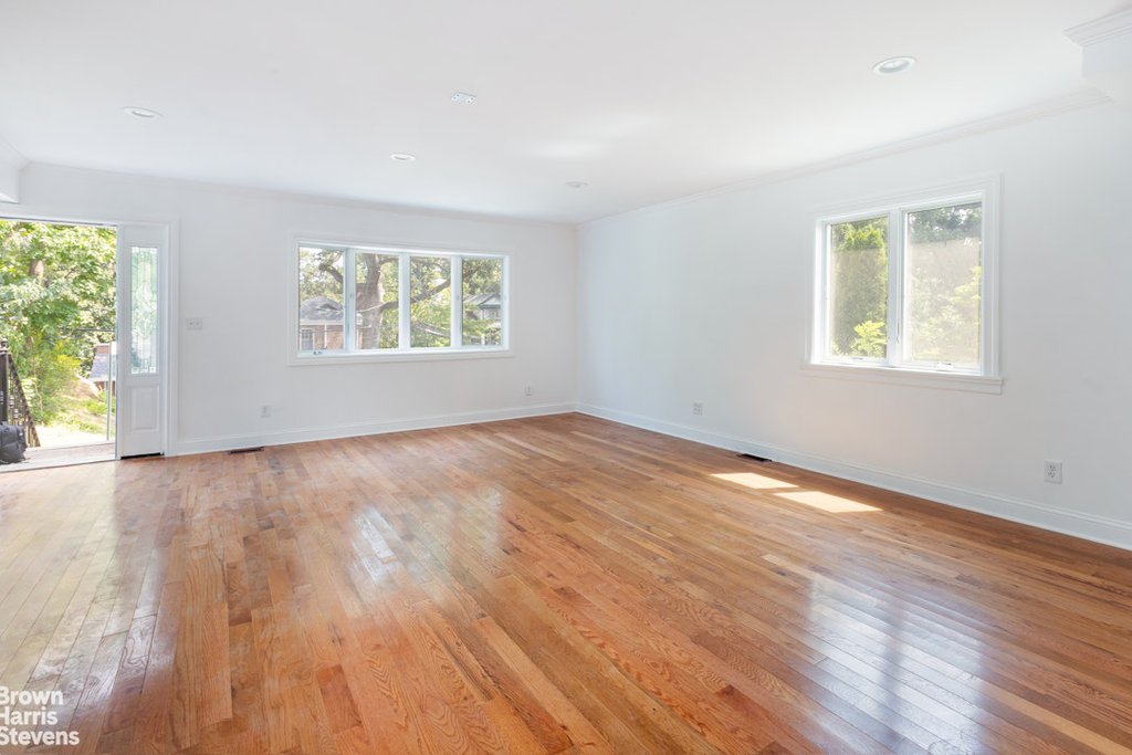 5637 Delafield Avenue – For Sale photo 5