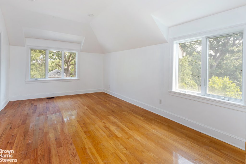 5637 Delafield Avenue – For Sale photo 13