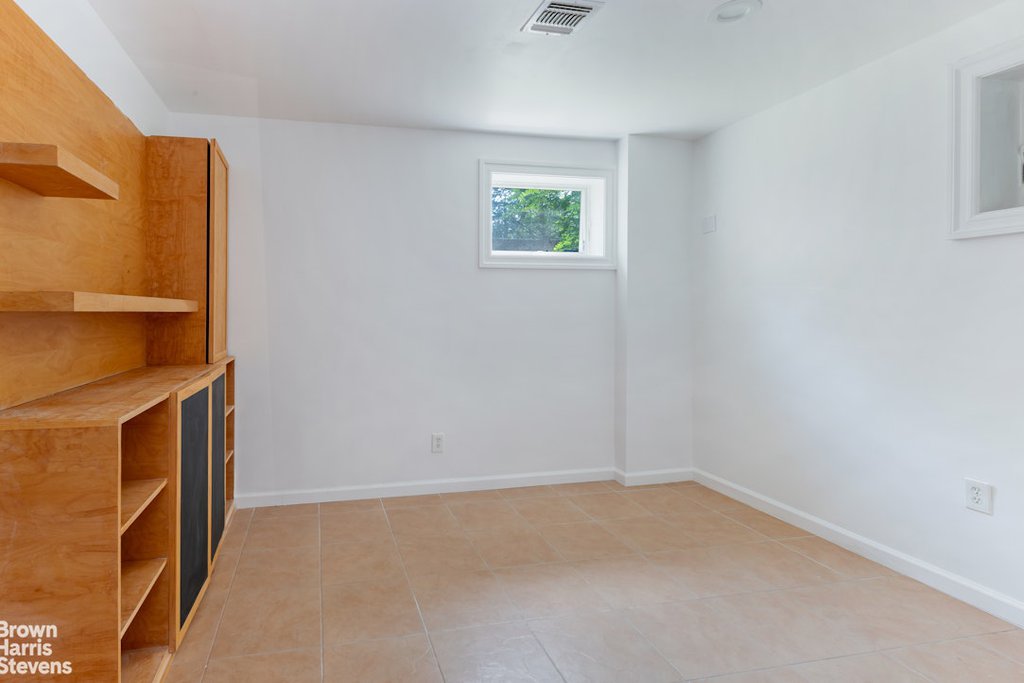 5637 Delafield Avenue – For Sale photo 19