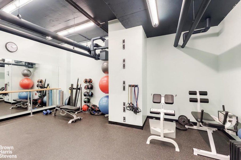 300 East 74th Street, Unit 17E photo 11
