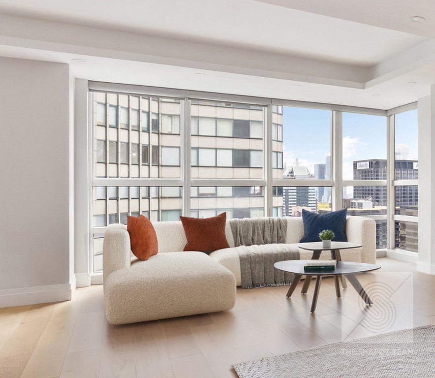 146 West 57th Street, Unit 6667E photo 2