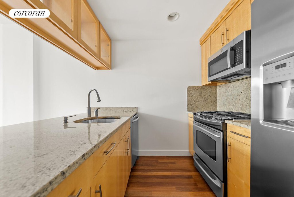 161 East 110th Street, Unit 4J photo 2