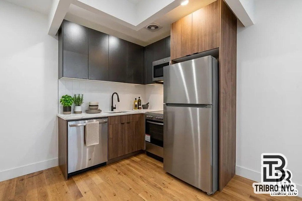 3107 Farragut Road, Unit 4 photo 6